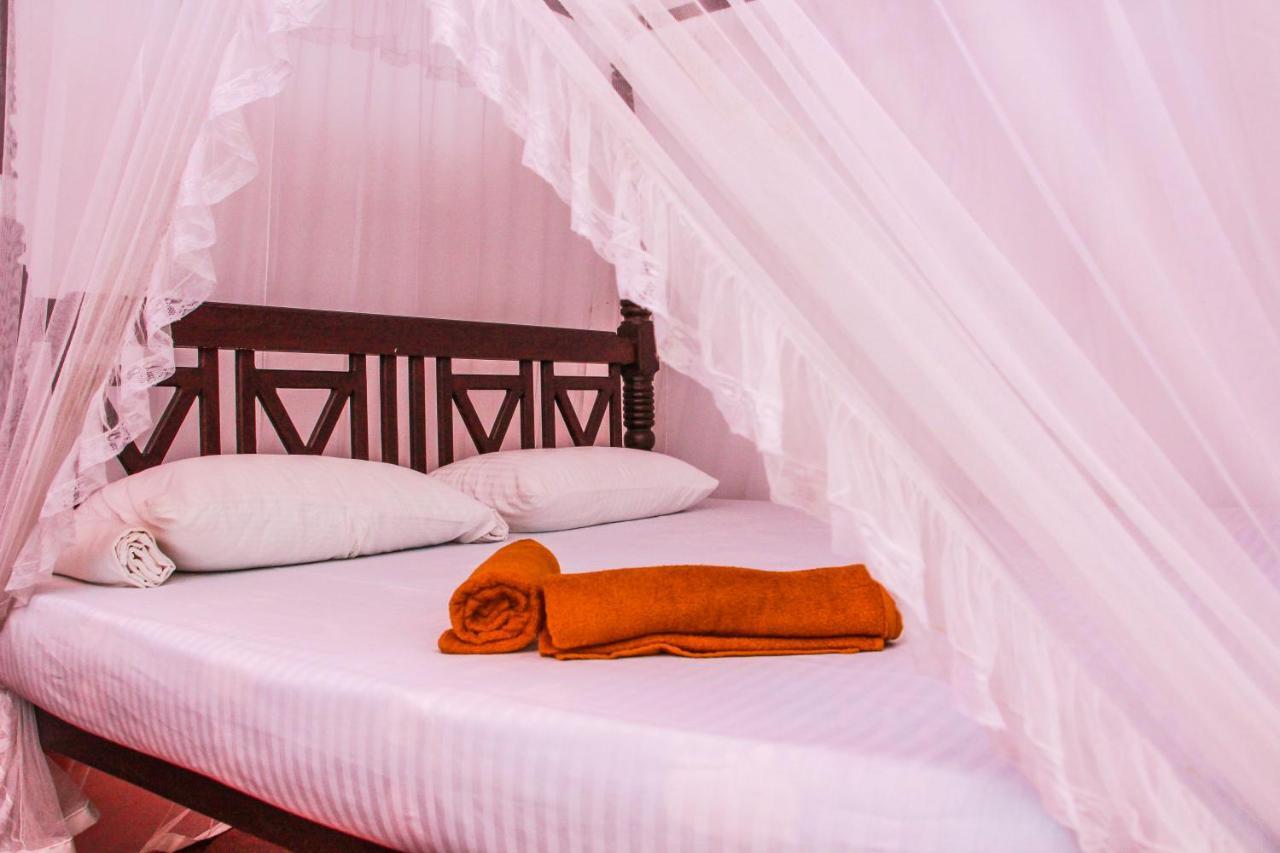 Lotus Villa Мириса Екстериор снимка